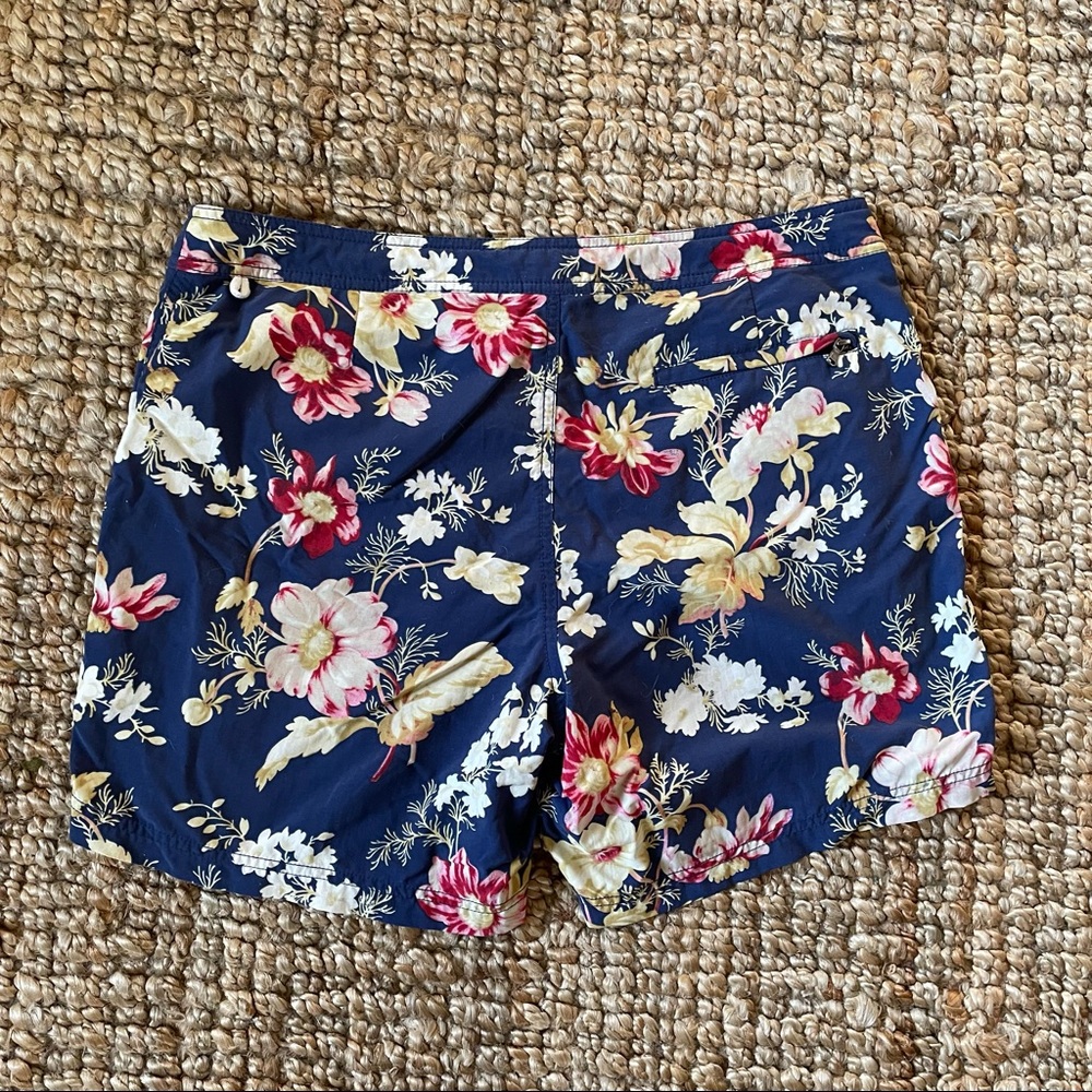 Men’s swimming trunks